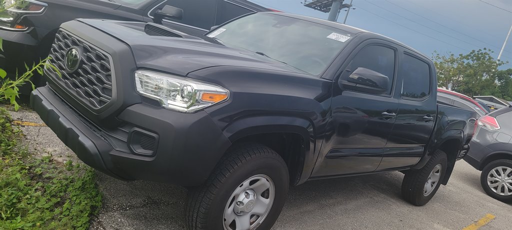 2018 Toyota Tacoma SR's photo