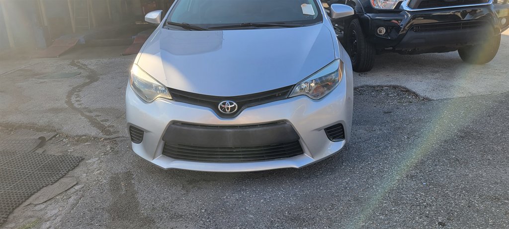 2015 Toyota Corolla LE's photo