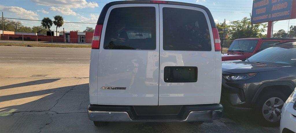 2018 Chevrolet Express Passenger