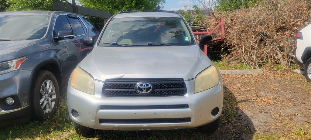2007 Toyota RAV4 Base's photo