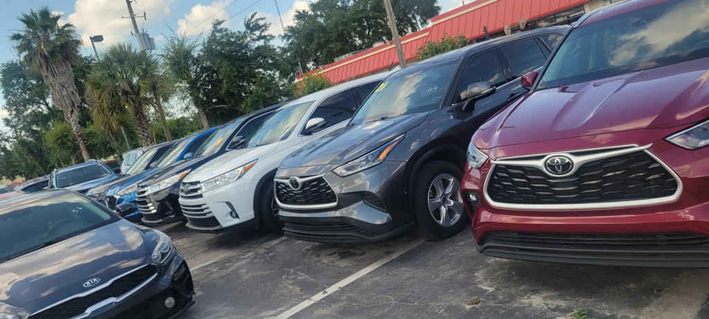 2021 Toyota Highlander XLE - Photo 19