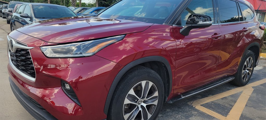 2021 Toyota Highlander XLE - Photo 6
