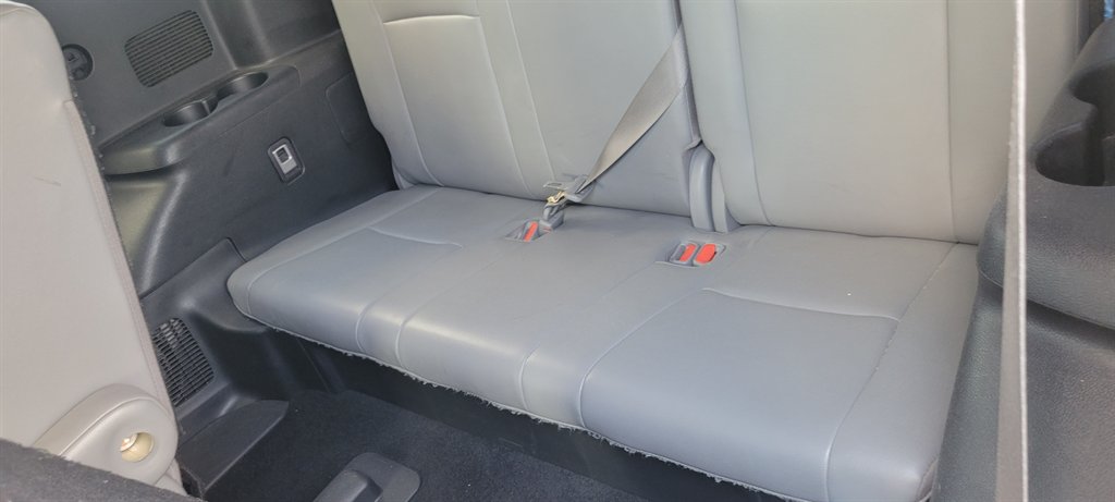 2021 Toyota Highlander XLE - Photo 18