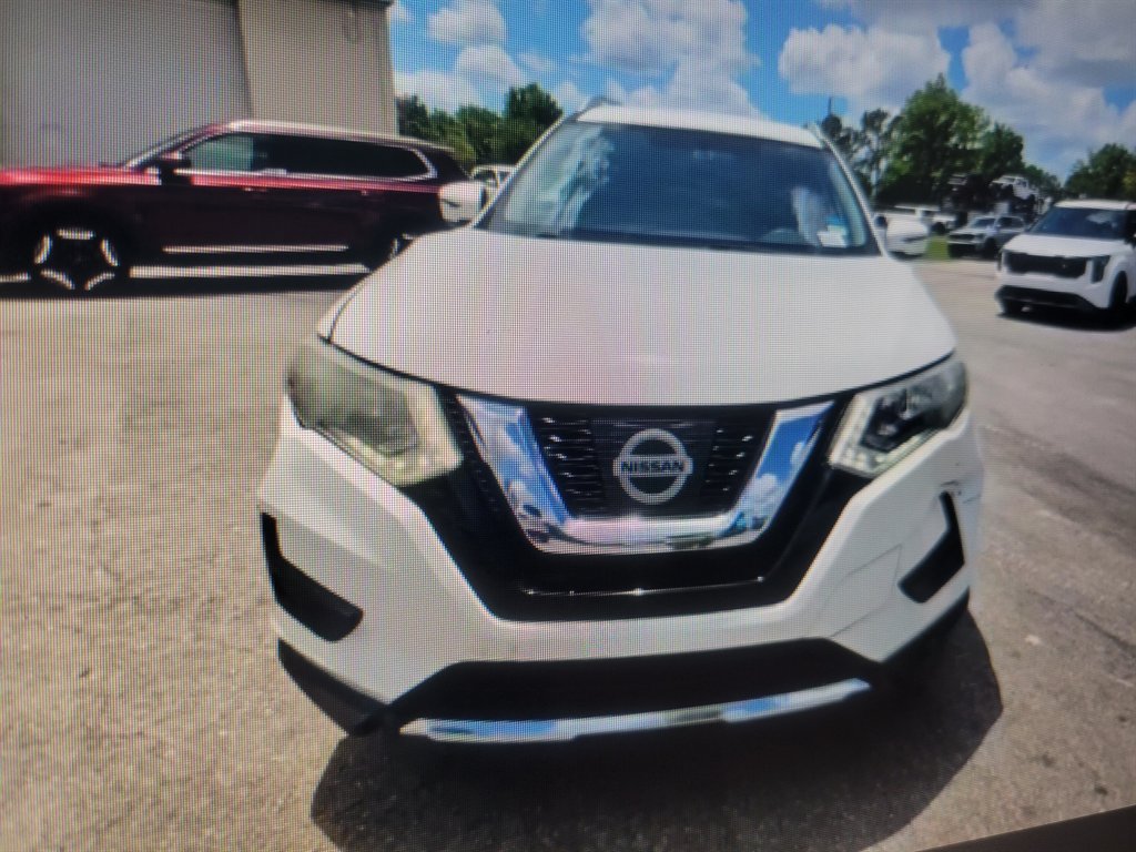 2017 Nissan Rogue S FWD's photo