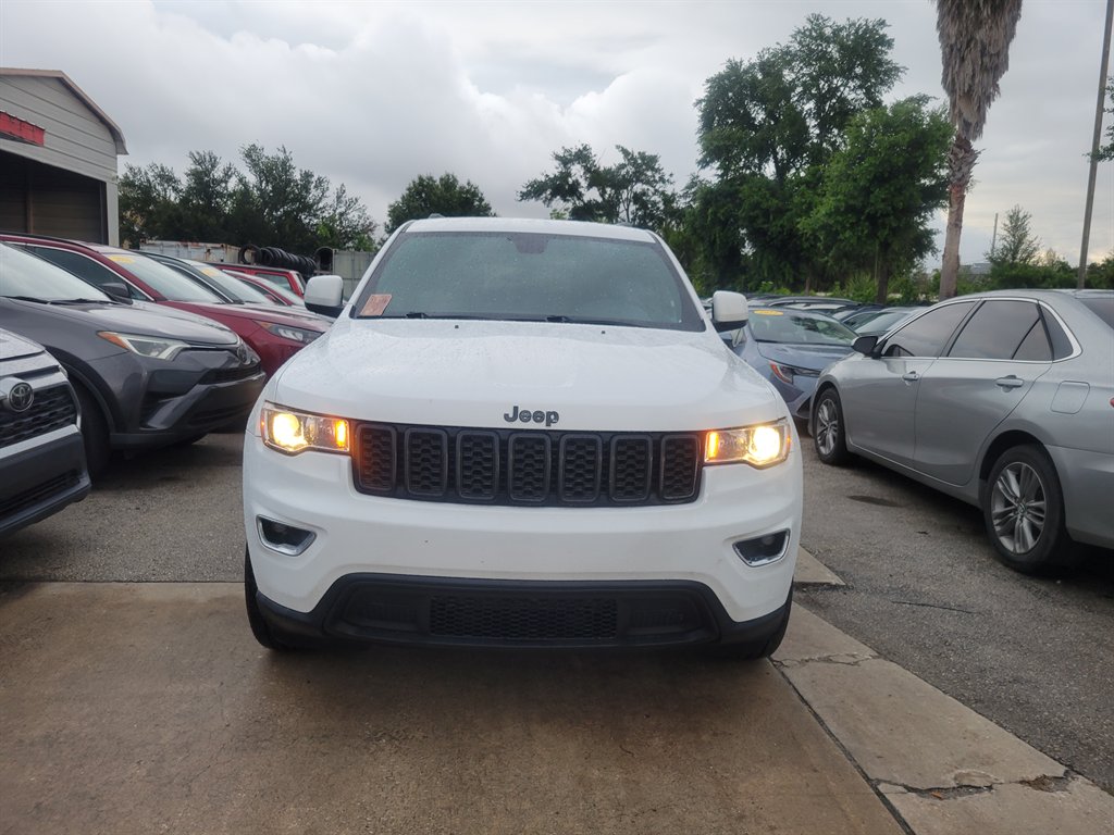 2020 Jeep Grand Cherokee Laredo E's photo